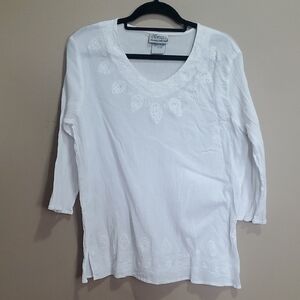 Tradition Country Collection White Embroidered Women's Top Size Large